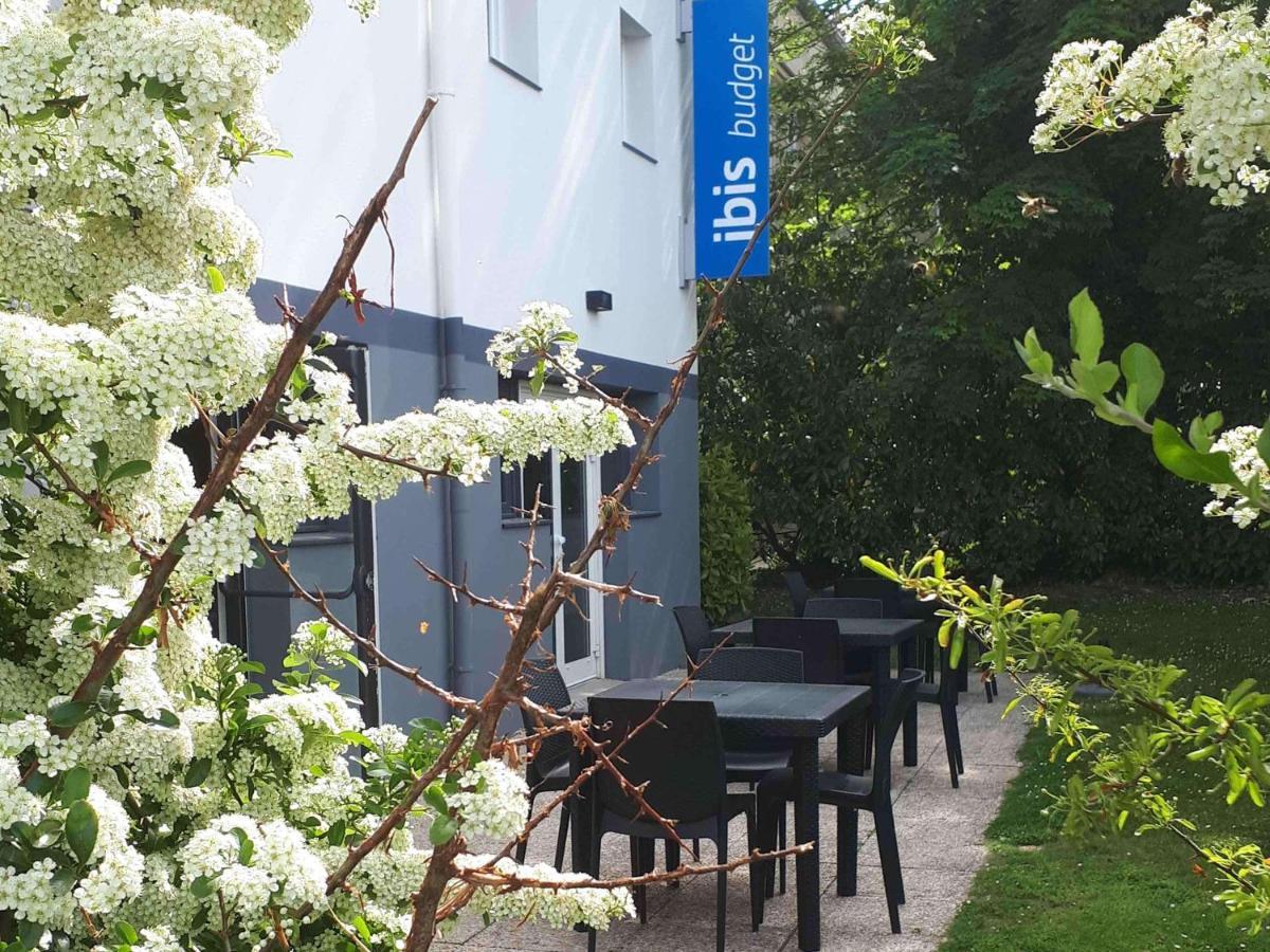 Ibis Budget Versailles Chateau Saint Cyr L'Ecole Exterior photo
